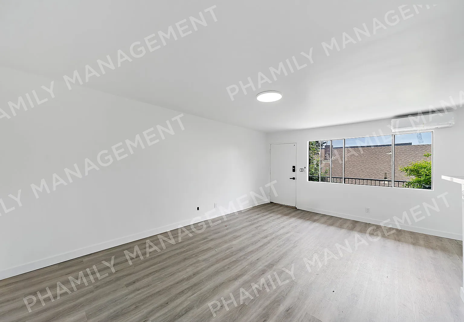 617 Mound Ave — Photo 4