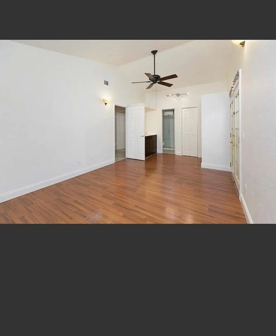 5267 Leon St — Photo 1