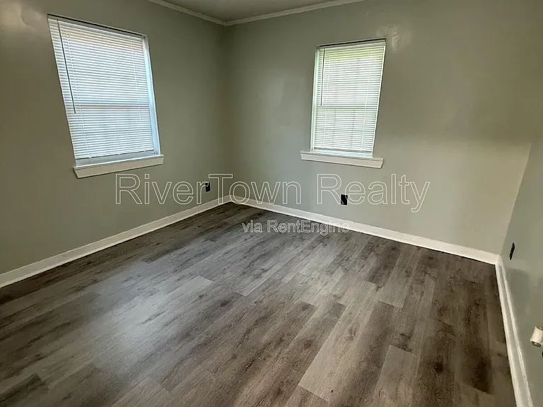 2250 Stovall Ave — Photo 10