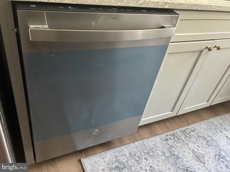 106 N George Mason Dr #4 — Photo 10