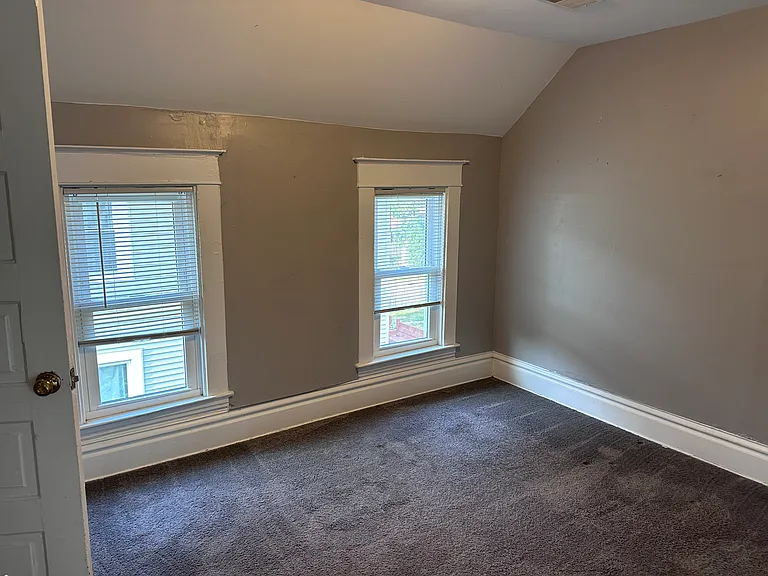 729 College Ave NE #2 — Photo 13