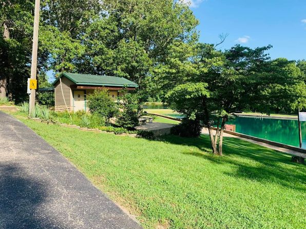 416 Lake Sweet Gum Rd, Burfordville, MO 63739