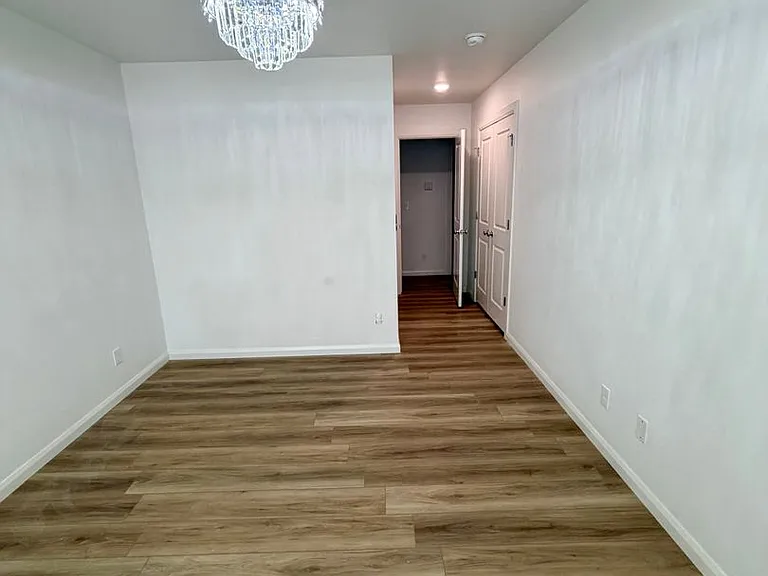 103 N Atlanta St — Photo 12