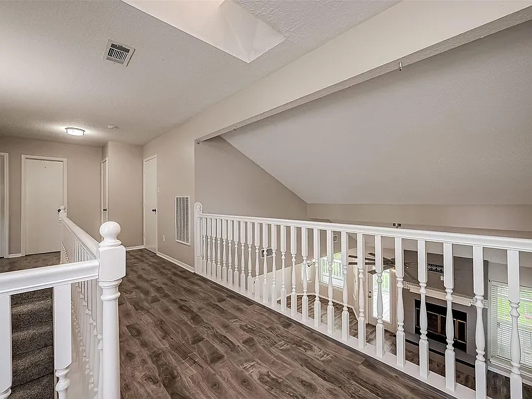 131 Cove Cir — Photo 33