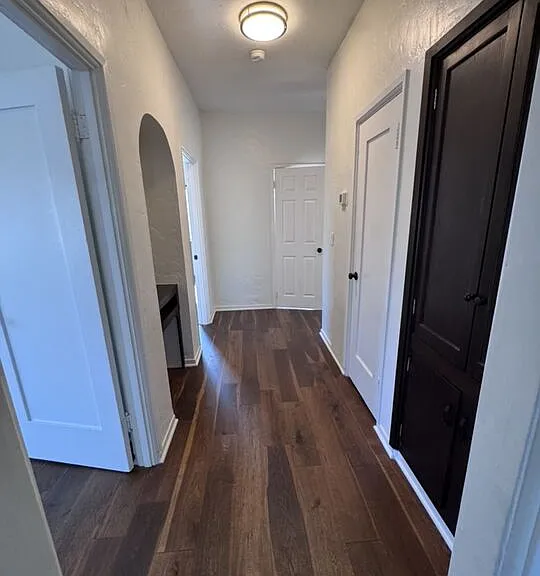 1425 S Curson Ave — Photo 17