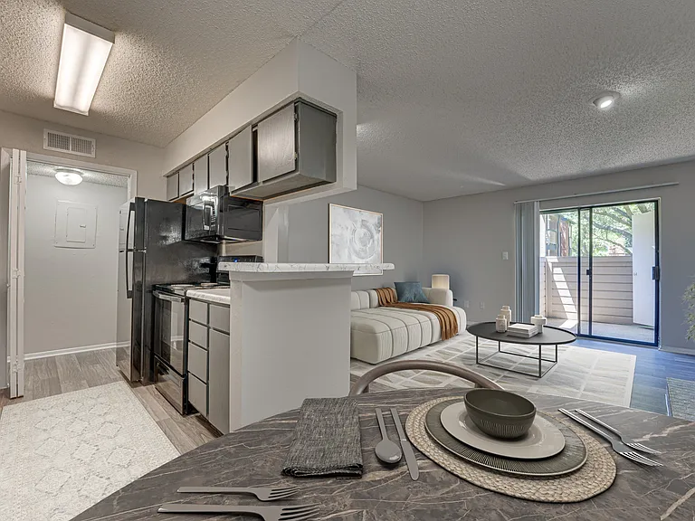 Indian Creek Apartments — Photo 45