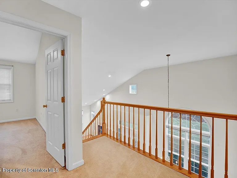 1404 Verne Close — Photo 18