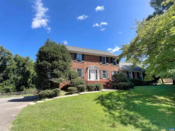 224 Carrsbrook Dr, Charlottesville, VA 22901