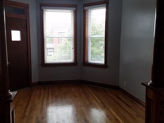 5th image of 919 N Leavitt St #2TA