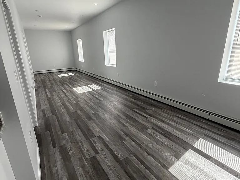 339 Woonasquatucket Ave #1 — Photo 8