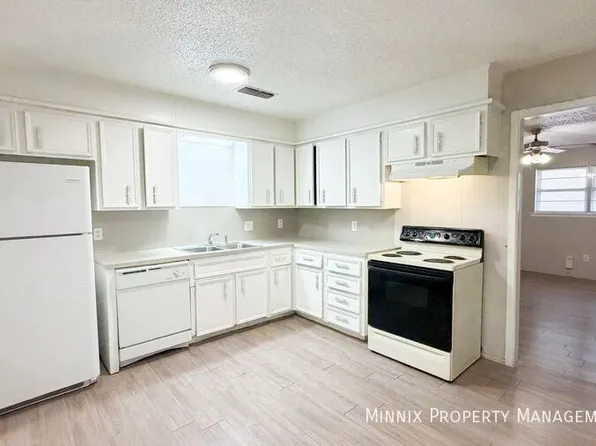 5214 38th St #D, Lubbock, TX 79414