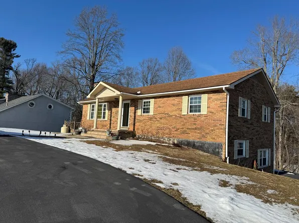 423 Mount Tabor Rd, Beckley, WV 25801