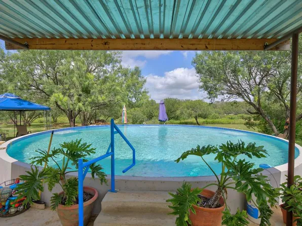 9998 Kirkner Rd, San Antonio, TX 78263