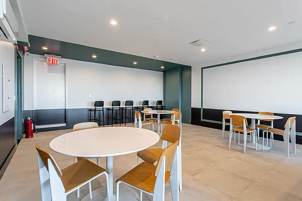 Rented by ERNY LLC | media 16