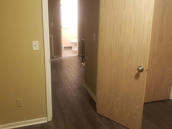 3rd image of 840 842 18th Ave S