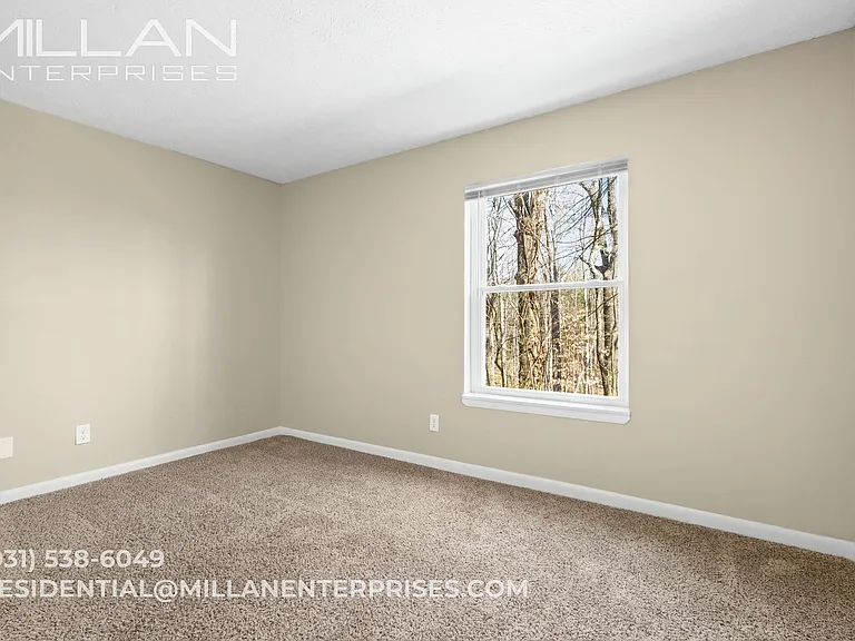 Valley View Apartments — Photo 8