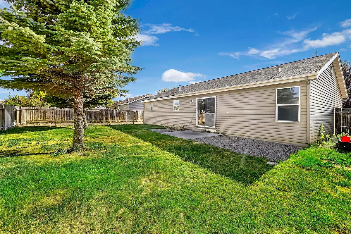 Building Photo - 1539 Wrangler St