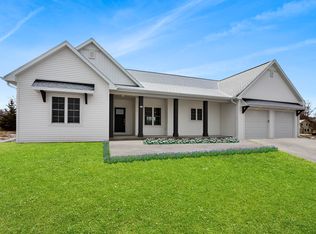 477 Western Ct, West Bend, WI 53095