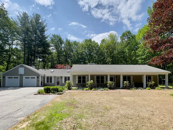 1287 Long Plains Road, Buxton, ME 04093