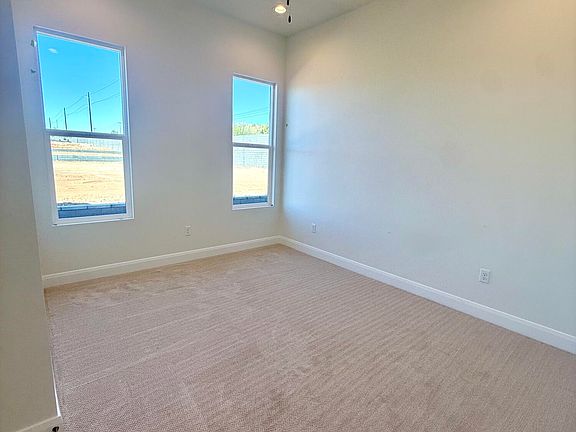 3rd image of 2586 E Suniva Way