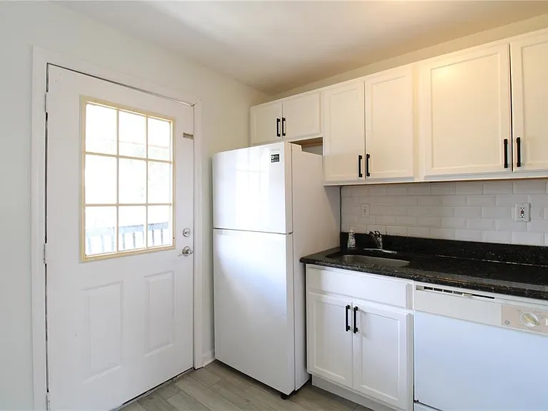 201 Poinsettia Pine Ct #202 — Photo 7