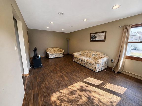 4th image of 4037 TROY STREET