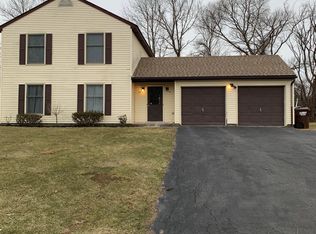 17 Hanover Dr, Delmar, NY 12054