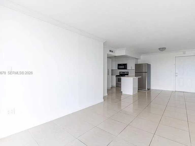 1990 Marseille Dr #402 — Photo 14