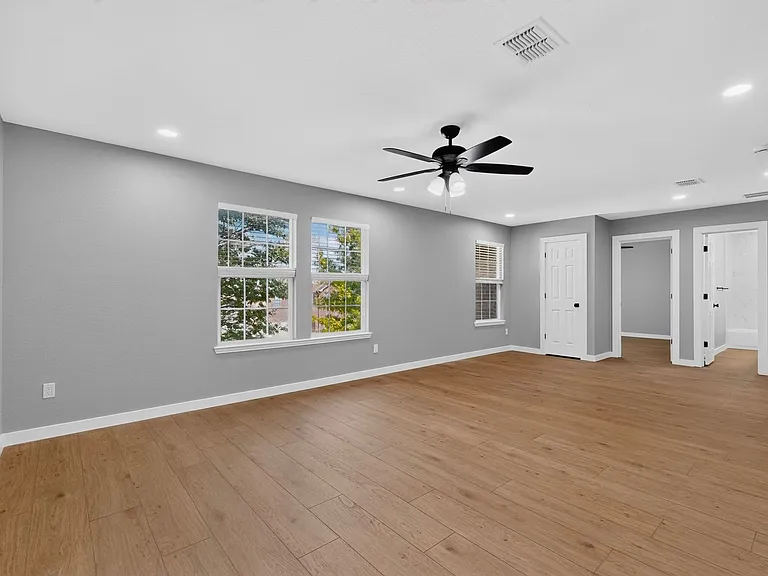 13291 Guerin Dr — Photo 22