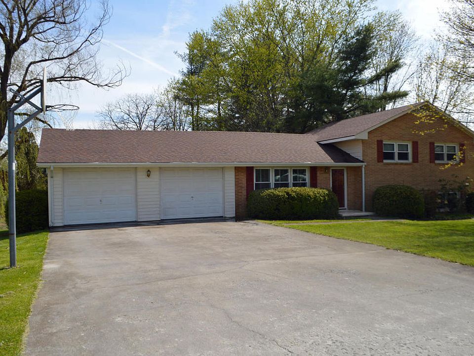 1st image of 140 Walnut Dr