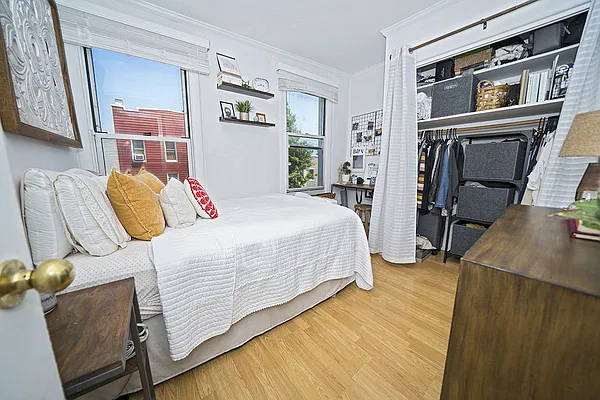 Rented by Level Group | media 6