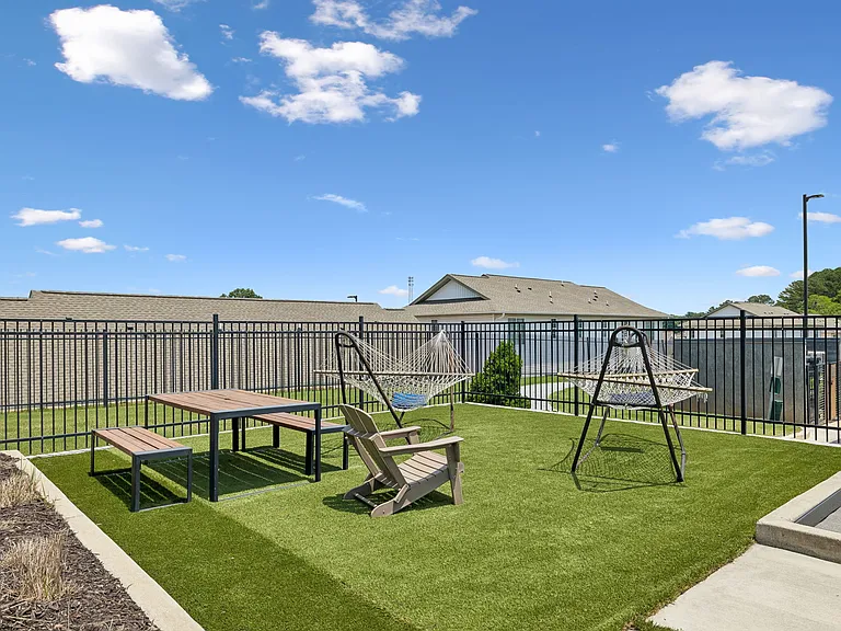 Zen Garden Apartments — Photo 41
