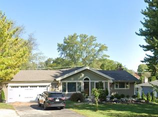 22W204 Woodview Dr, Medinah, IL