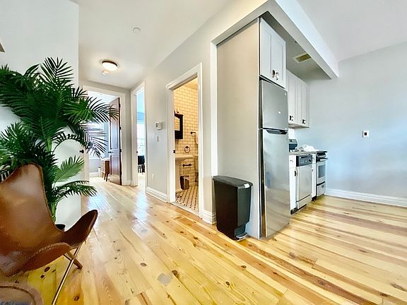 2nd image of 1344 Myrtle Ave #1A