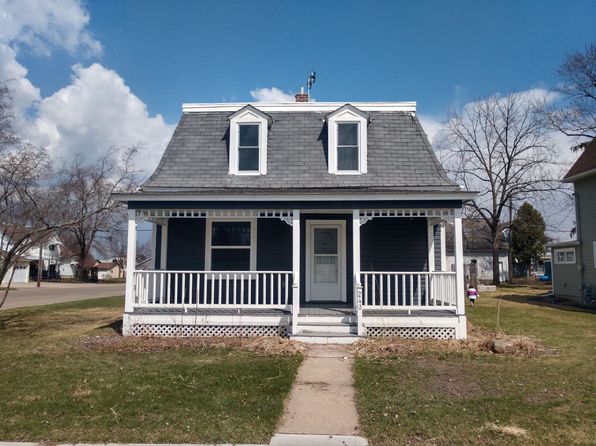 240 2nd Ave