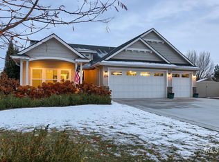 319 Sunderland St, Caldwell, ID 83605