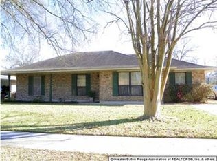 815 E Rome St, Gonzales, LA 70737