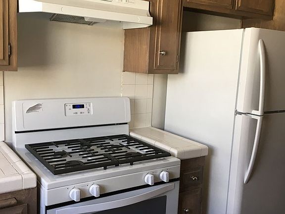 3rd image of 1229 12th St APT 08