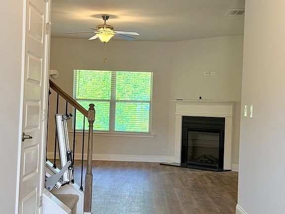 3rd image of 608 Britton Way