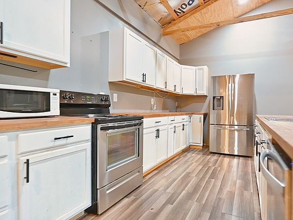 3rd image of 6646 Fisher Rd