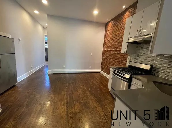 293 Vanburen Street image 3 of 6