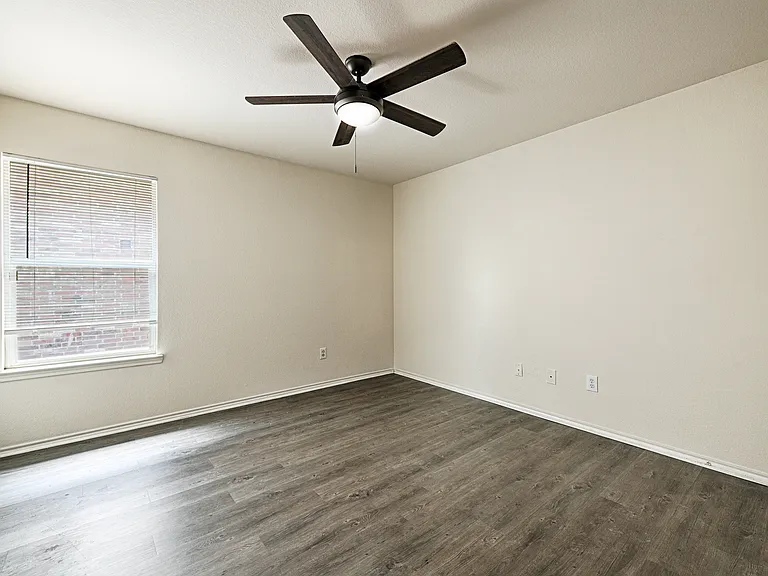 12988 Galaxy Dr — Photo 26