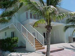 631 8th St, Key Colony Beach, FL 33051