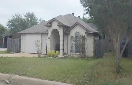 4th image of 1451 Arbor Ridge Dr