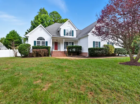 1842 Bantry Dr, Midlothian, VA 23114