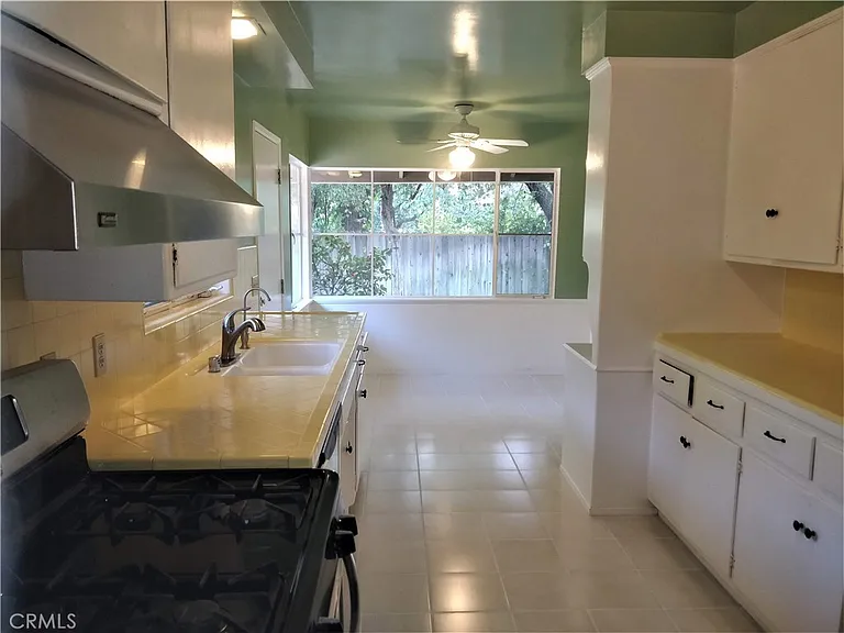 1205 Sierra Madre Blvd — Photo 8