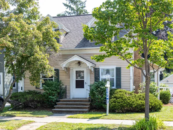 714 N Oneida St, Appleton, WI 54911