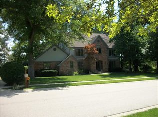 57 Robinwood Dr, Brownsburg, IN 46112