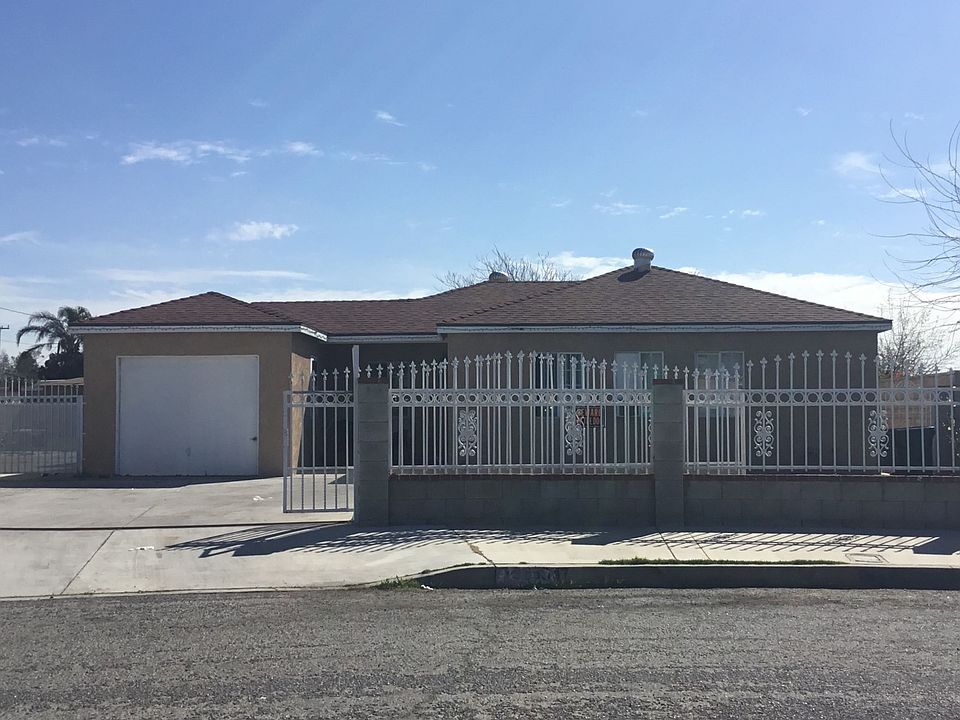 1st image of 15047 Pine Ave