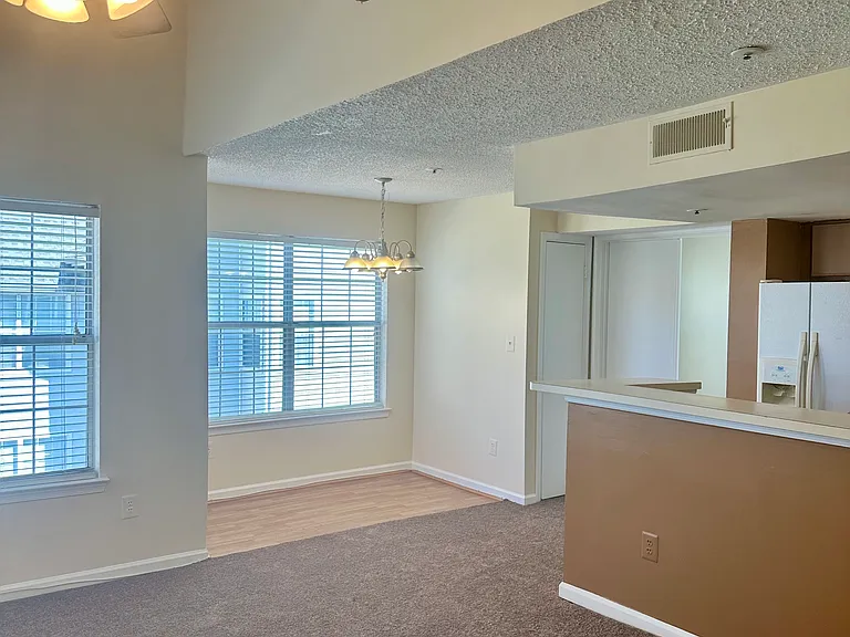 14046 Vista Dr — Photo 3